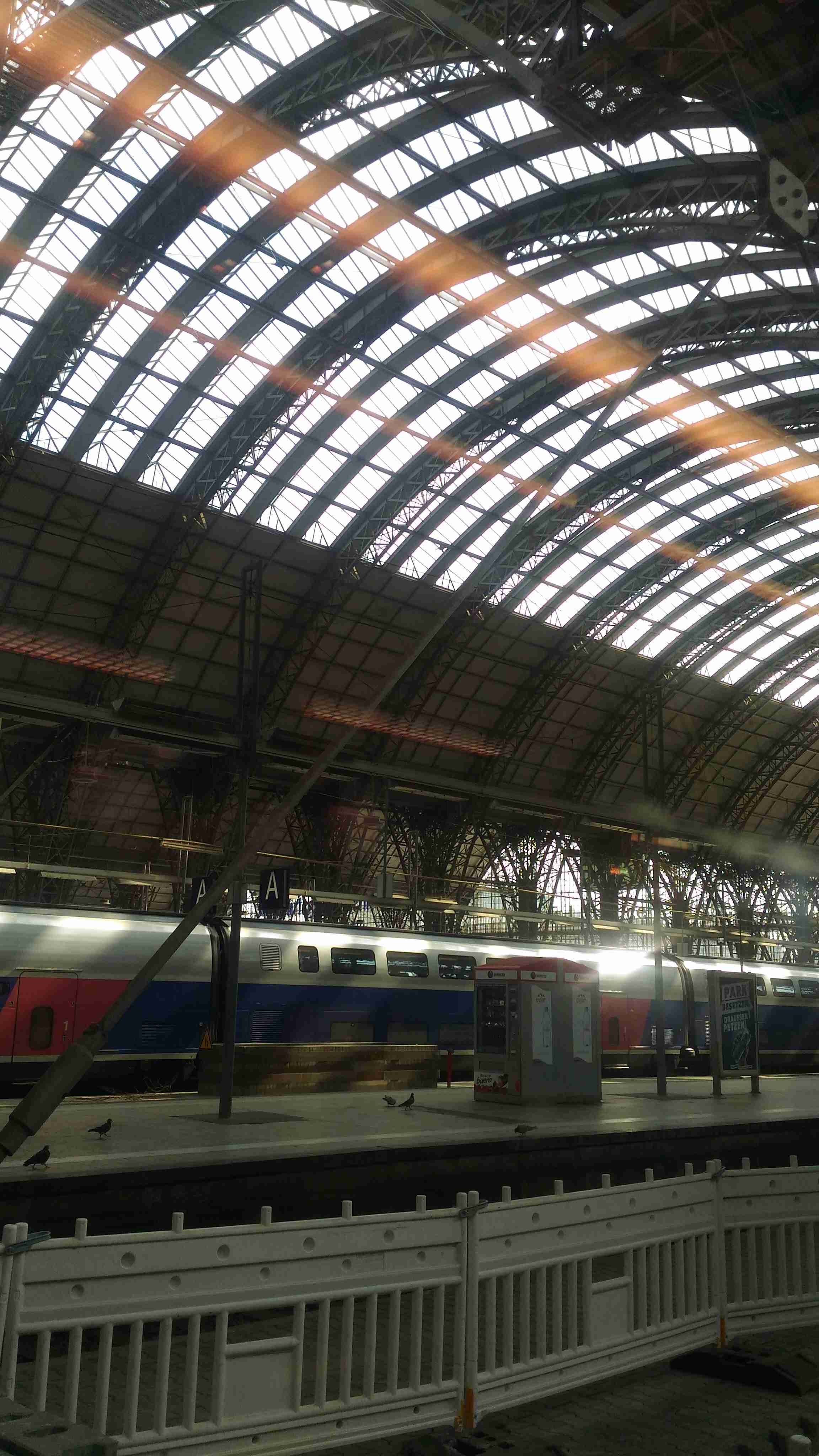 画像だけで駅名を当てるトピ