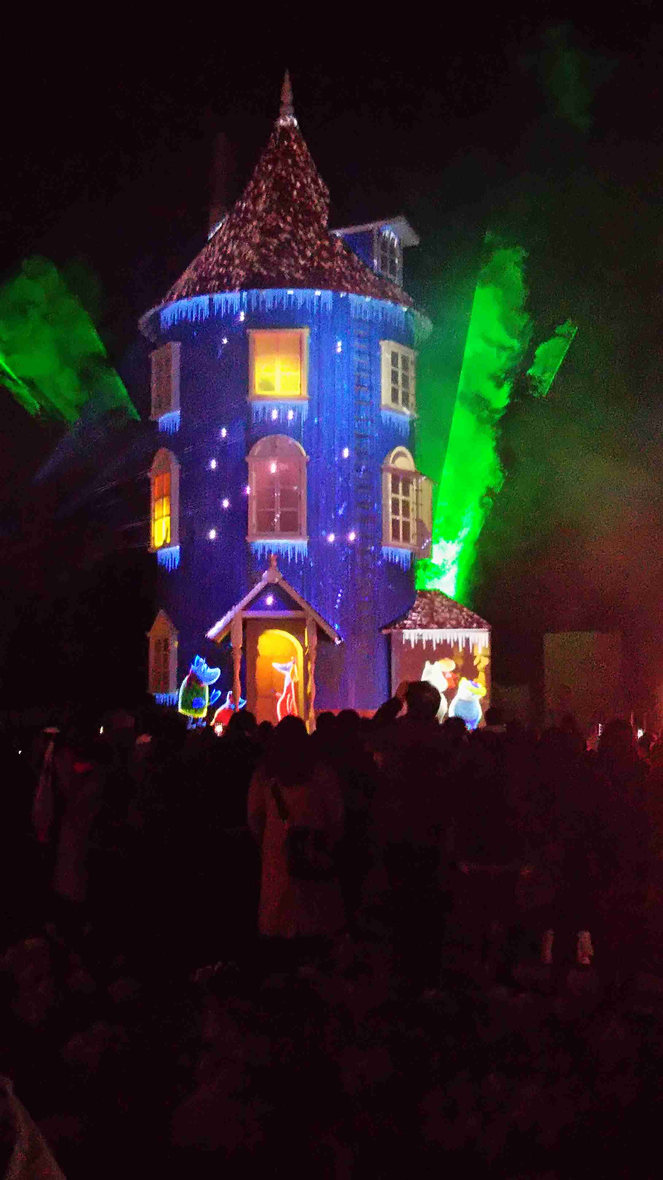 コロナ禍だし、過去に行った旅行の写真でも見せ合いませんか