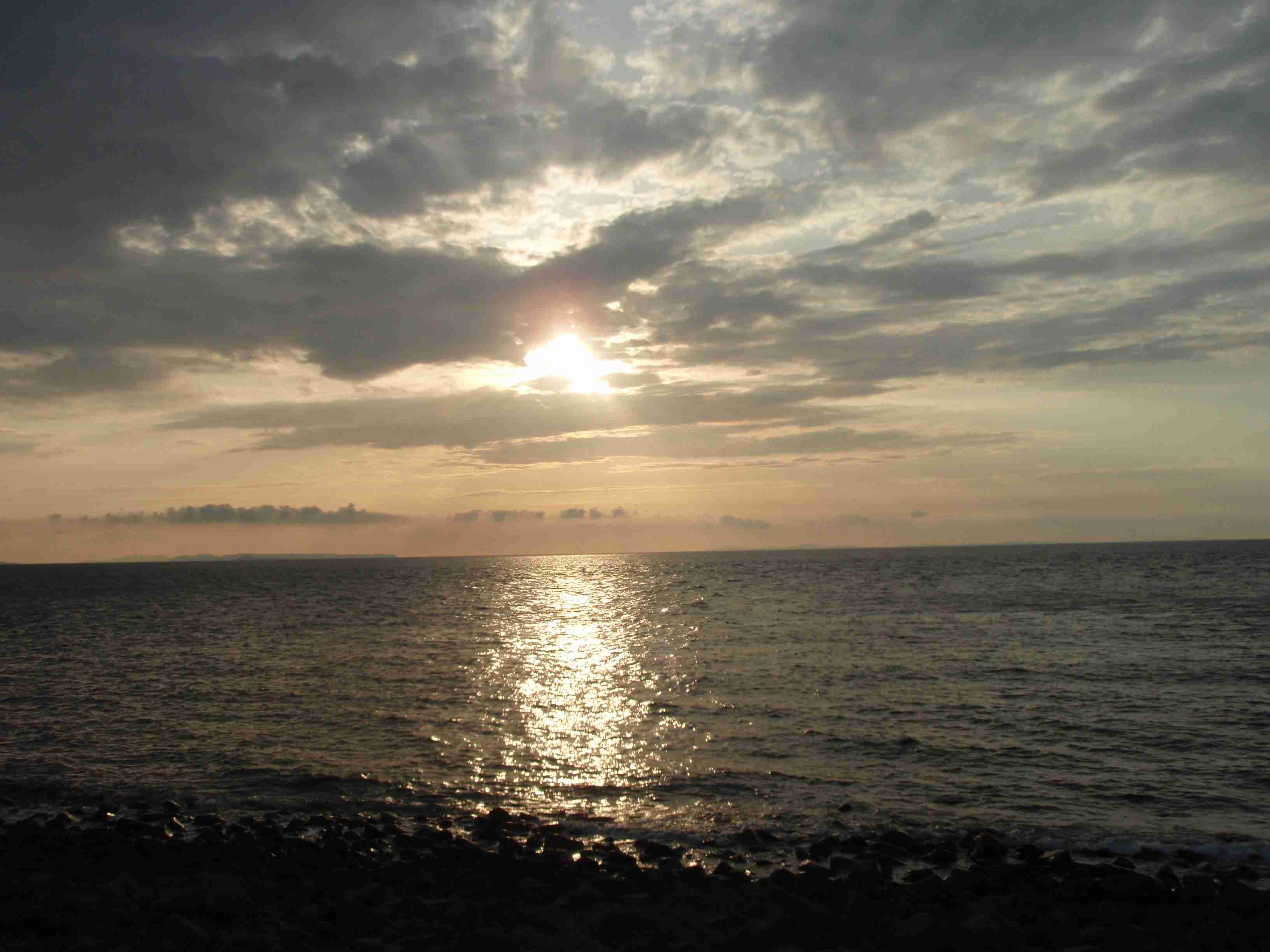 コロナ禍だし、過去に行った旅行の写真でも見せ合いませんか