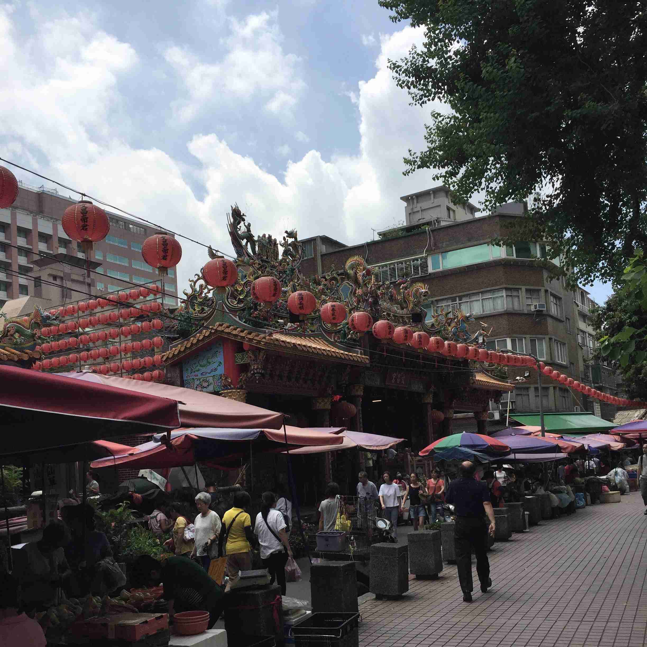 コロナ禍だし、過去に行った旅行の写真でも見せ合いませんか