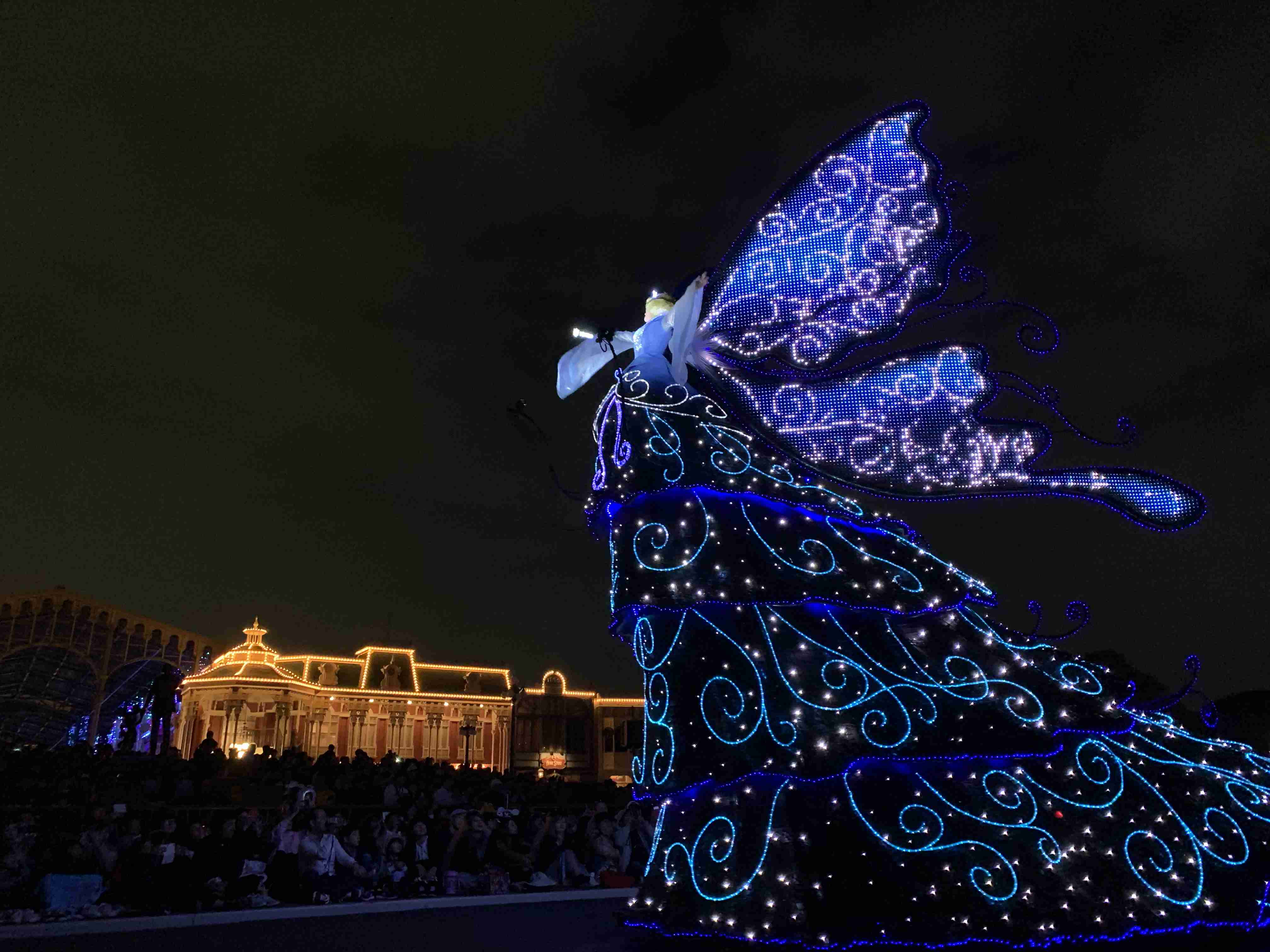 コロナ禍だし、過去に行った旅行の写真でも見せ合いませんか