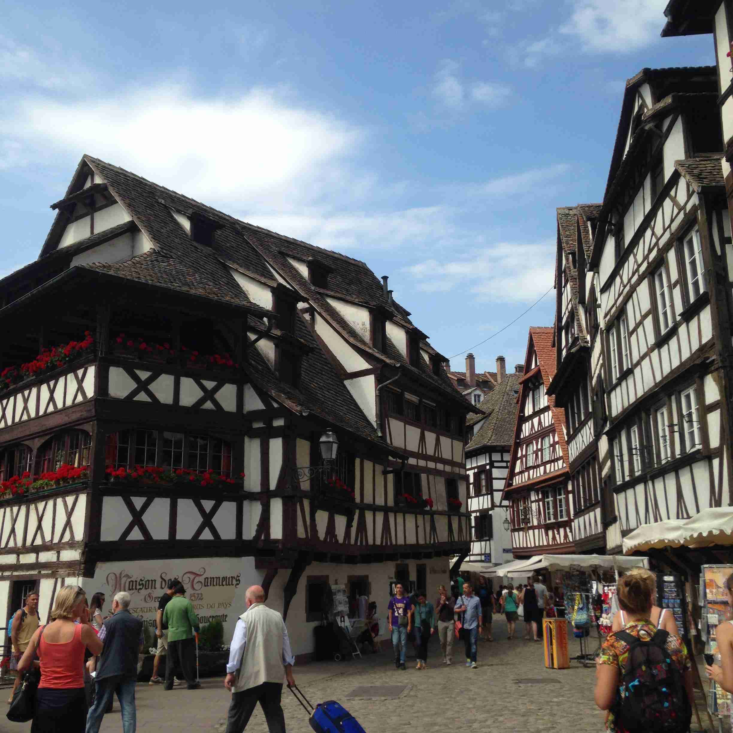 コロナ禍だし、過去に行った旅行の写真でも見せ合いませんか