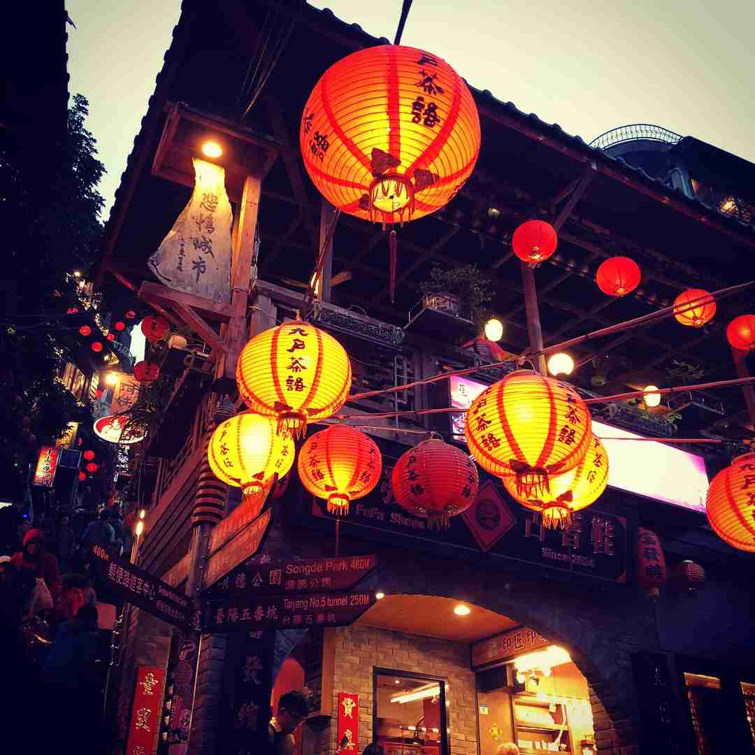 コロナ禍だし、過去に行った旅行の写真でも見せ合いませんか