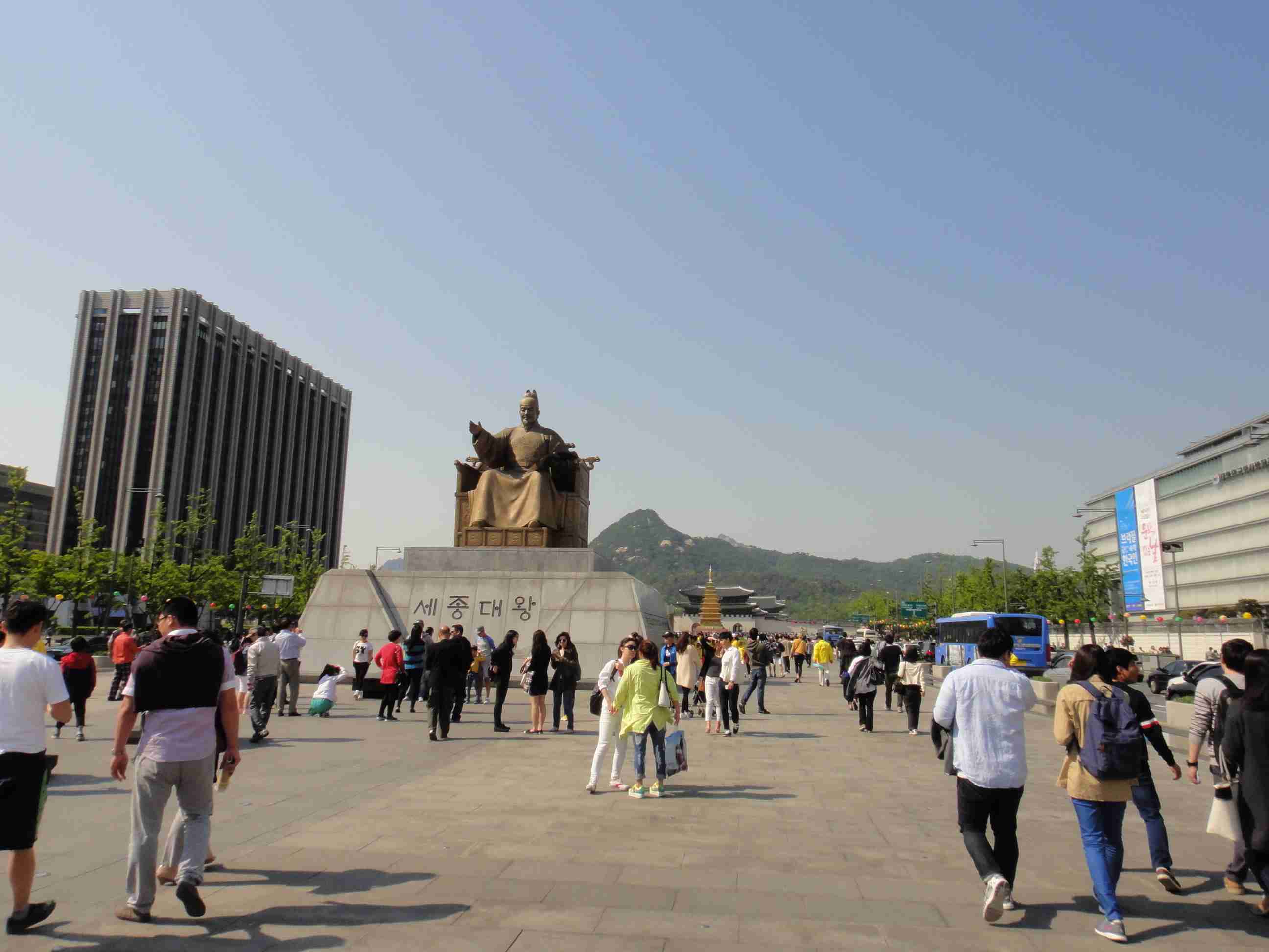 コロナ禍だし、過去に行った旅行の写真でも見せ合いませんか