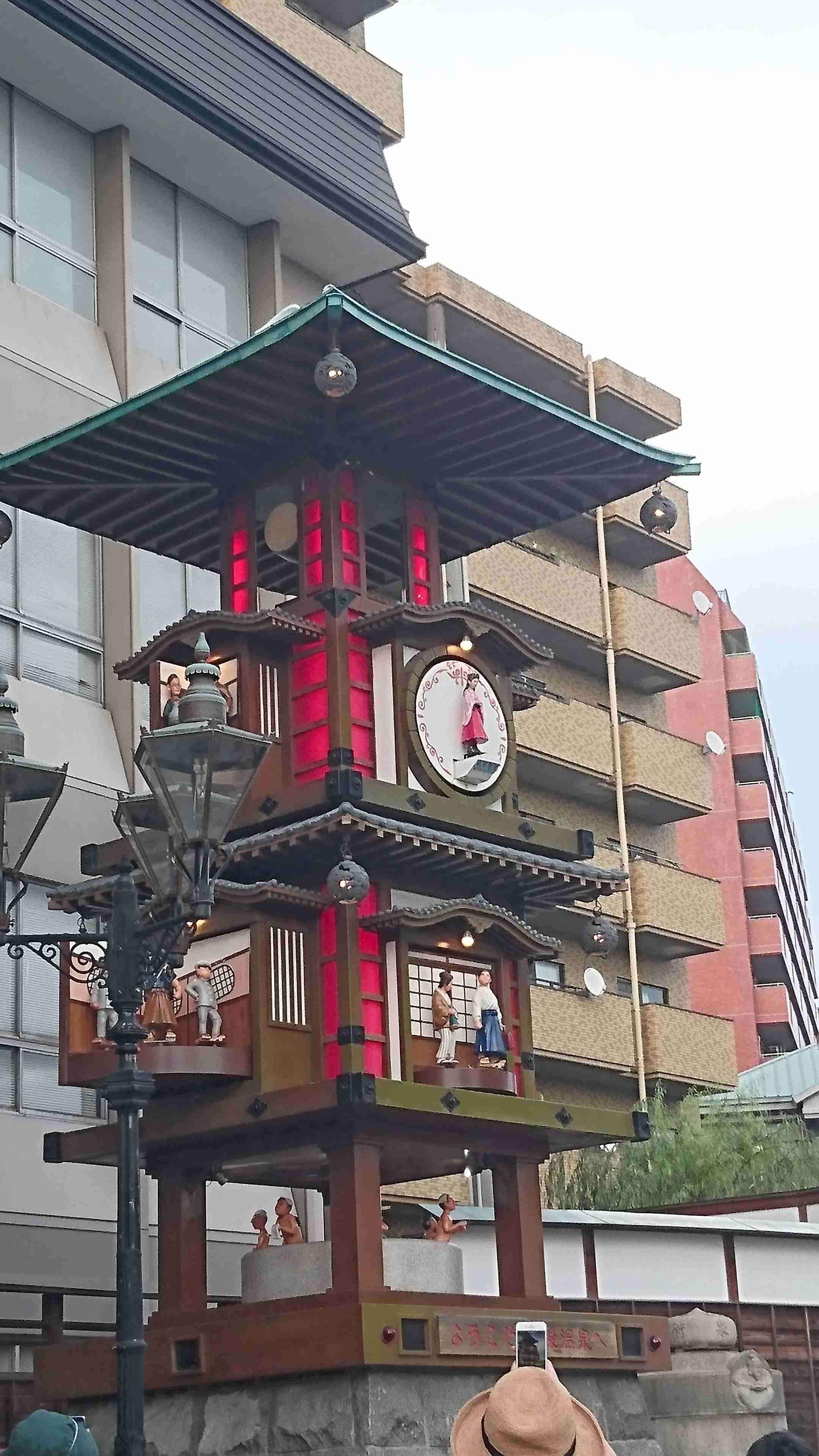 コロナ禍だし、過去に行った旅行の写真でも見せ合いませんか