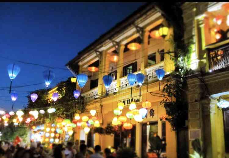 コロナ禍だし、過去に行った旅行の写真でも見せ合いませんか