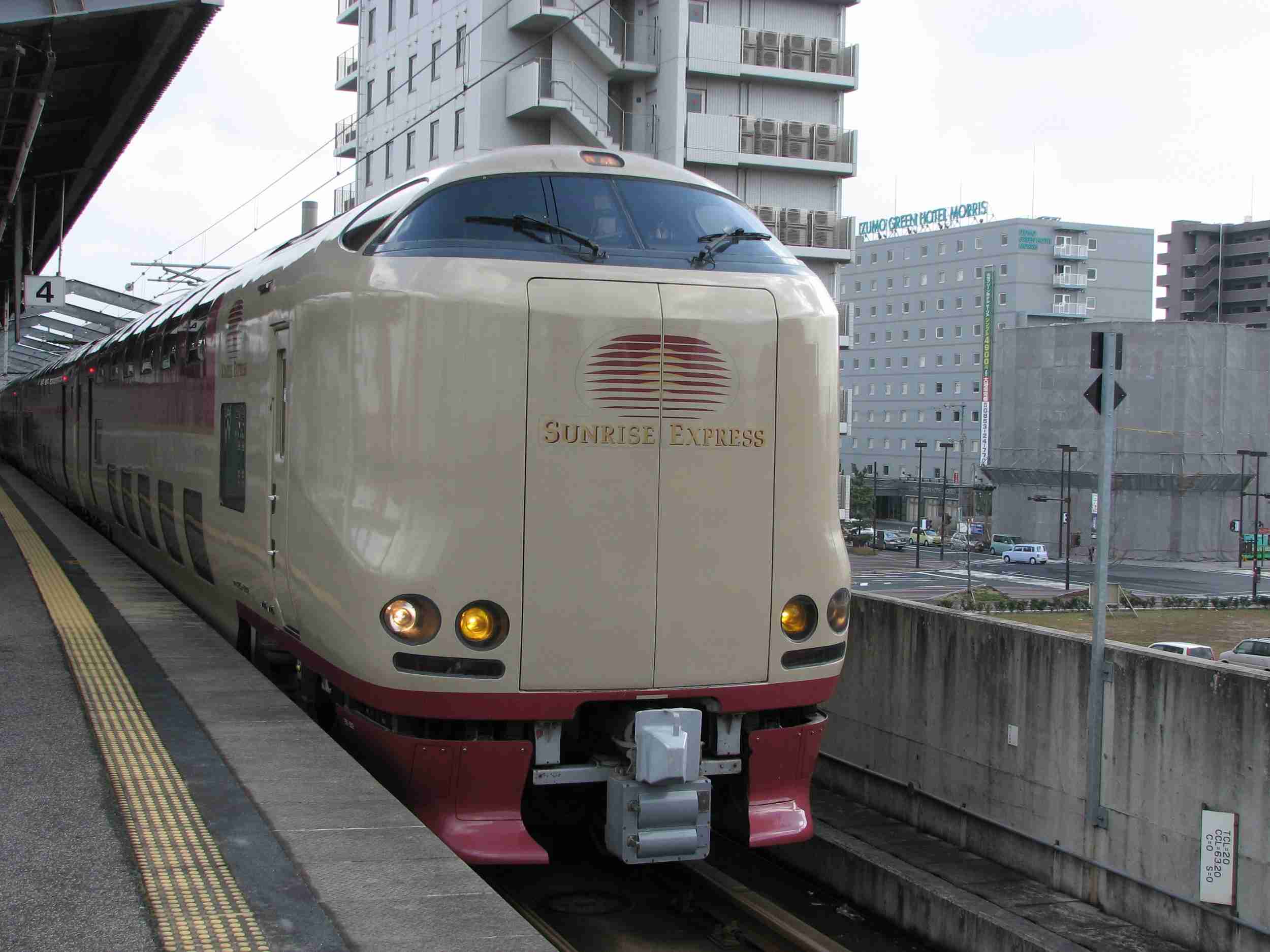 コロナ禍だし、過去に行った旅行の写真でも見せ合いませんか