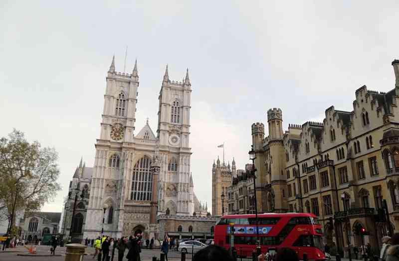 コロナ禍だし、過去に行った旅行の写真でも見せ合いませんか