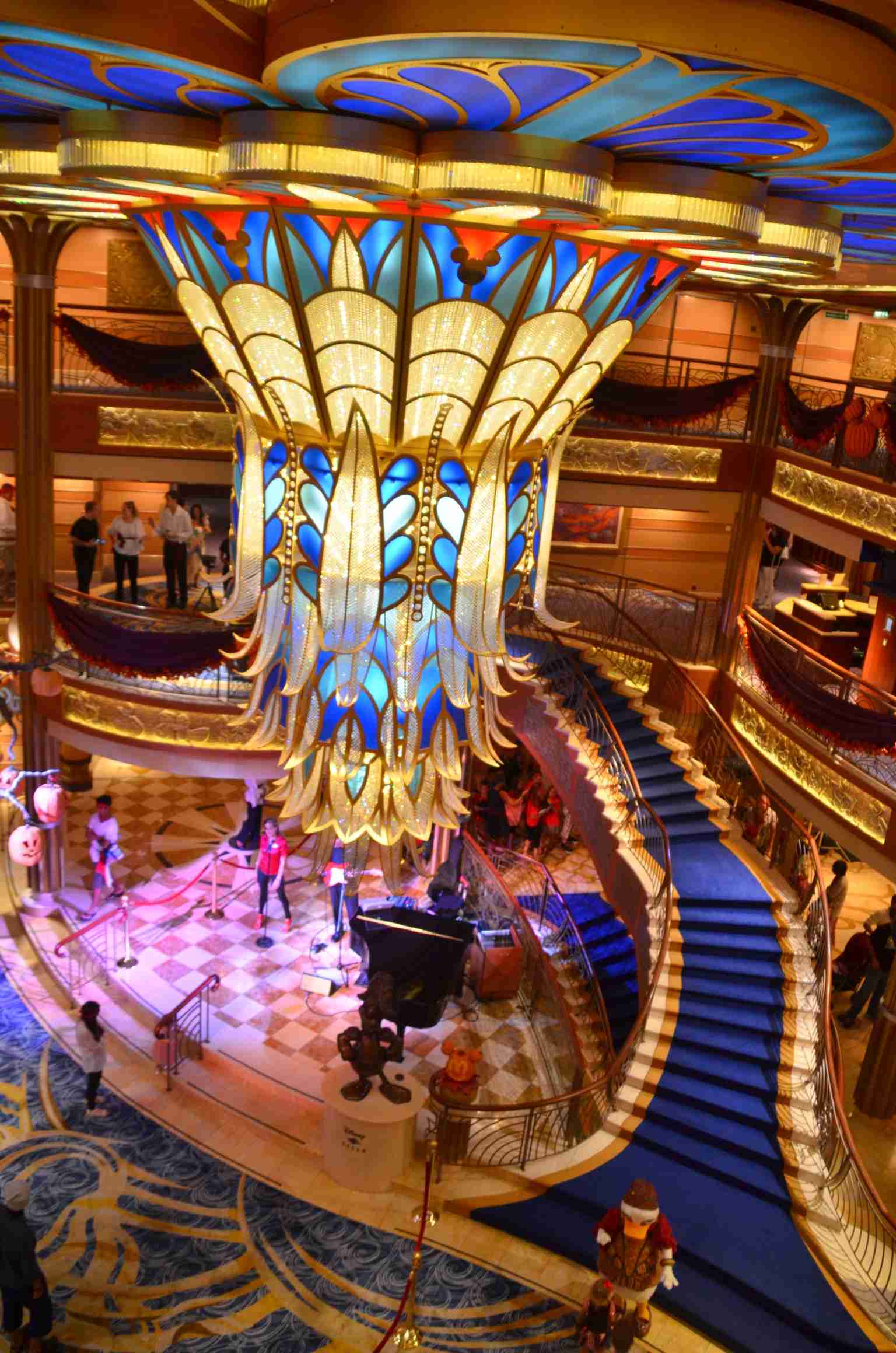 コロナ禍だし、過去に行った旅行の写真でも見せ合いませんか