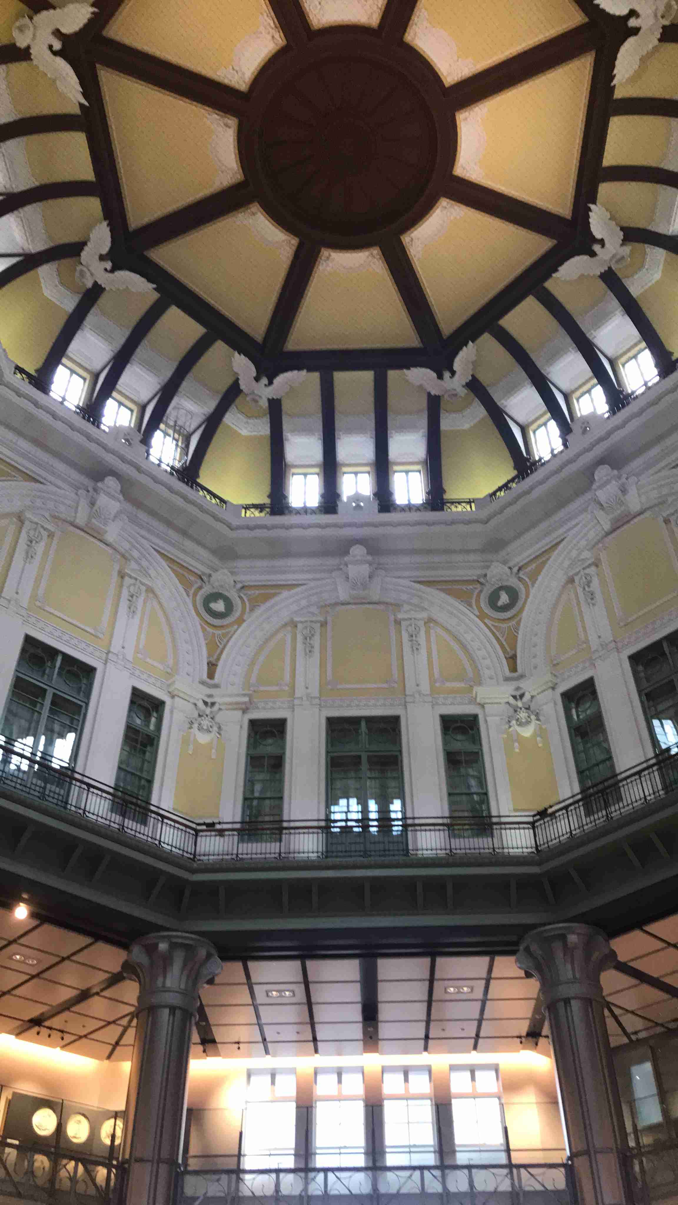 コロナ禍だし、過去に行った旅行の写真でも見せ合いませんか