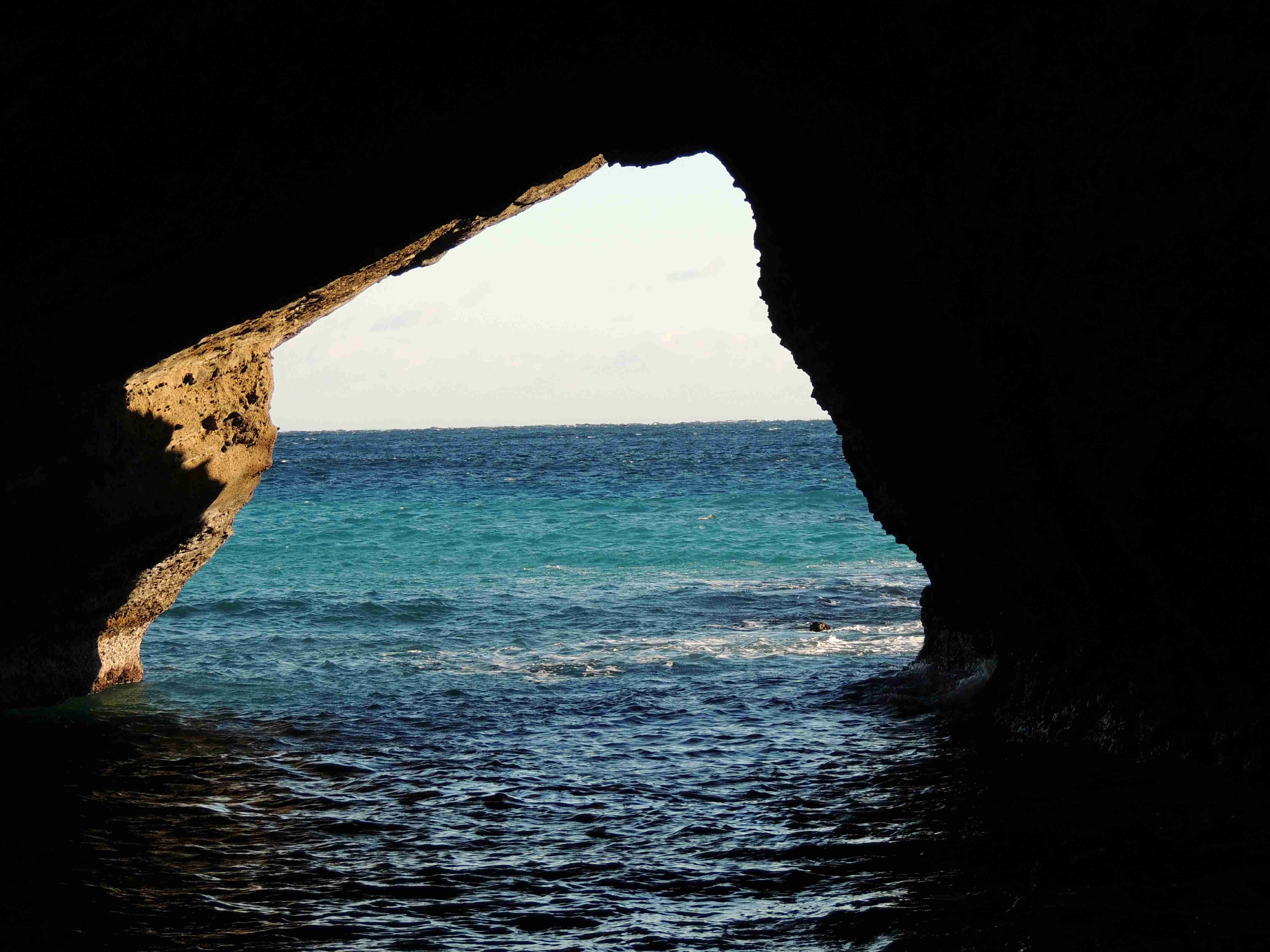 コロナ禍だし、過去に行った旅行の写真でも見せ合いませんか