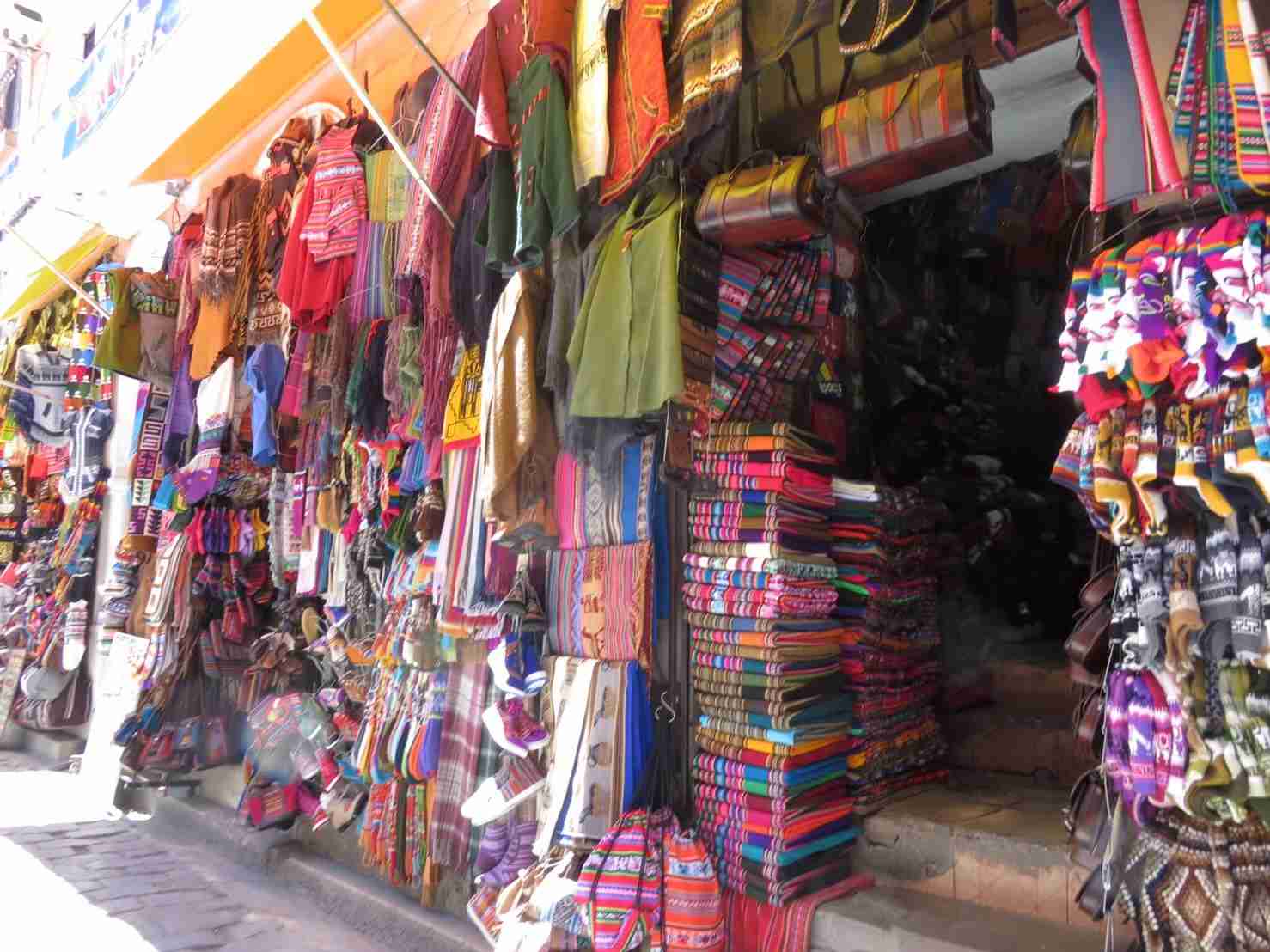 コロナ禍だし、過去に行った旅行の写真でも見せ合いませんか