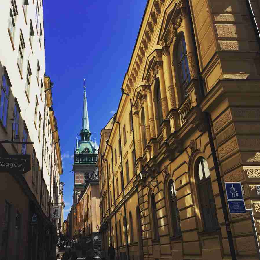 コロナ禍だし、過去に行った旅行の写真でも見せ合いませんか