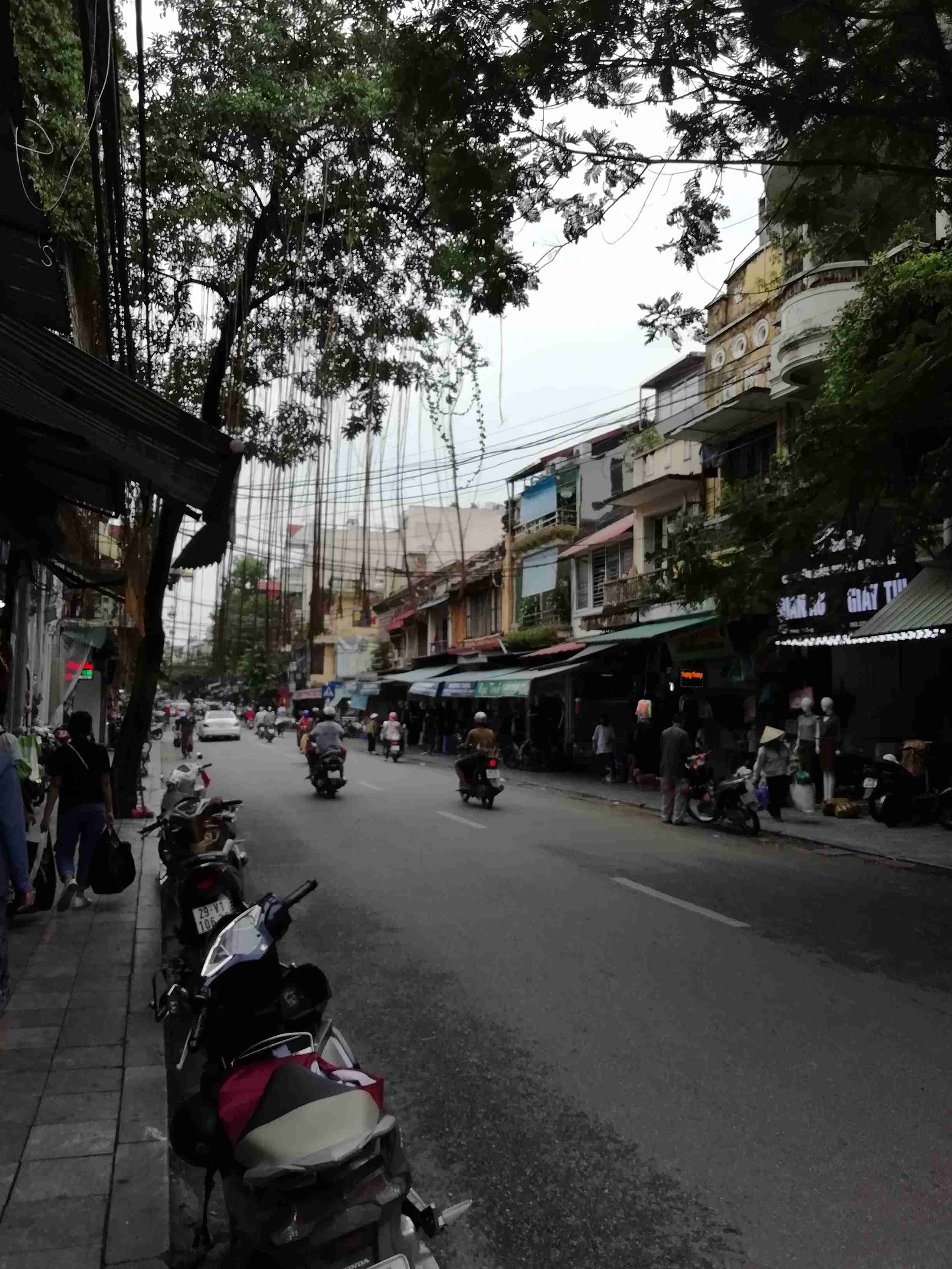 コロナ禍だし、過去に行った旅行の写真でも見せ合いませんか