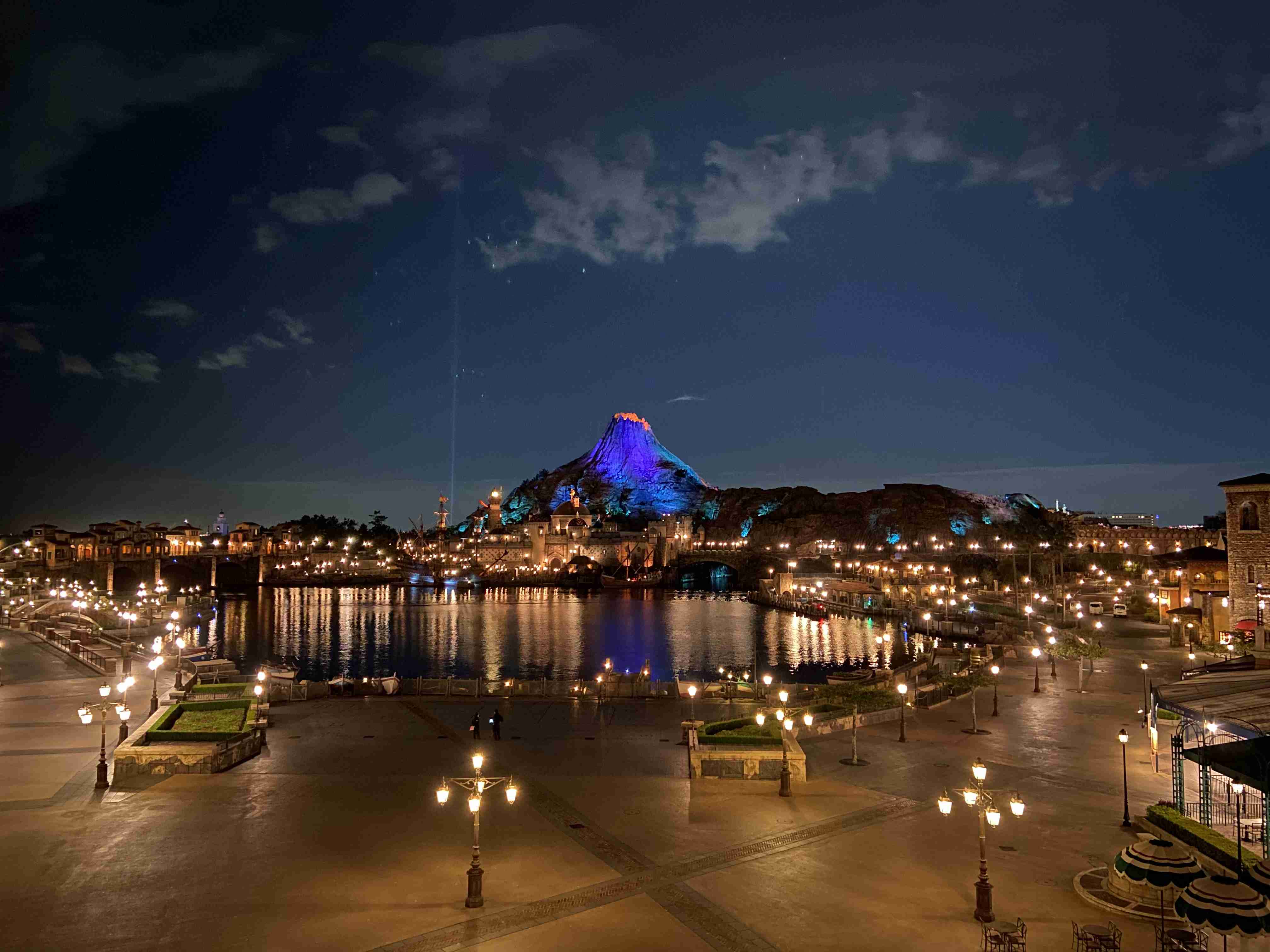 コロナ禍だし、過去に行った旅行の写真でも見せ合いませんか