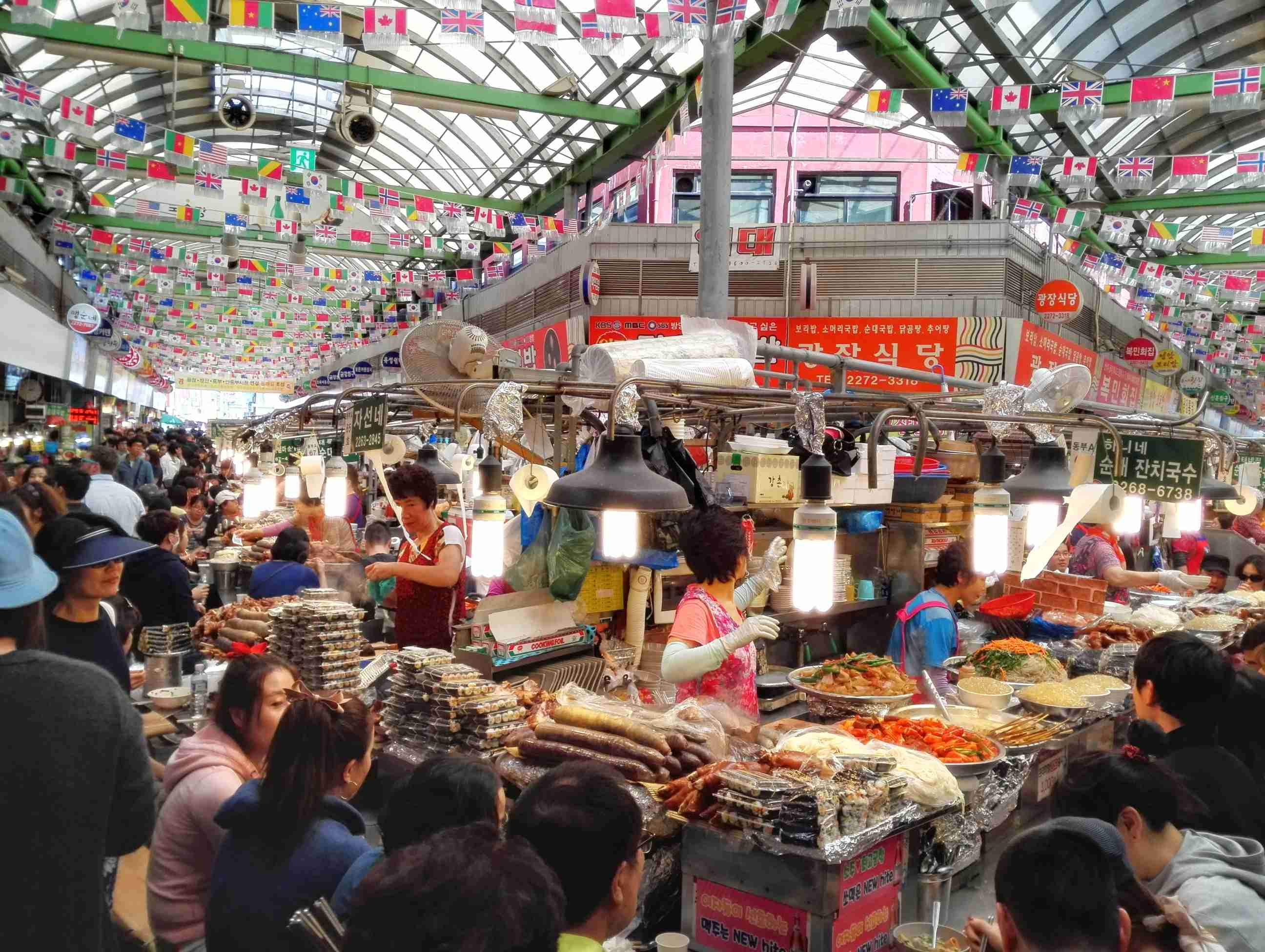 コロナ禍だし、過去に行った旅行の写真でも見せ合いませんか