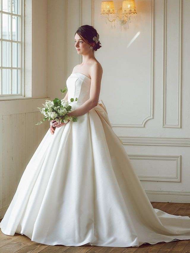 綺麗なウエディングドレスがみたい