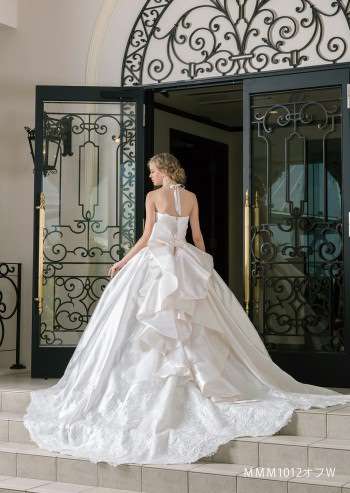 綺麗なウエディングドレスがみたい