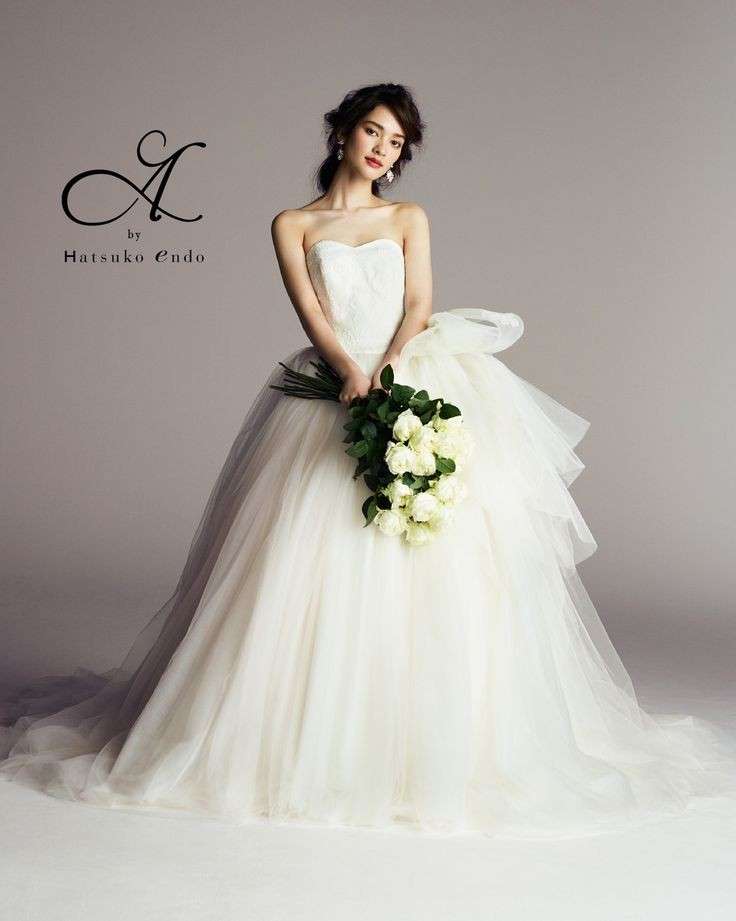 綺麗なウエディングドレスがみたい