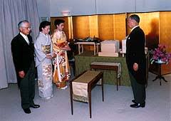 家族構成に不釣り合いな狭い家に住んでる人