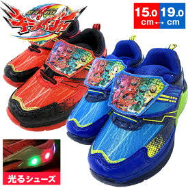 服よりもバッグや靴やアクセサリーをたくさん買ってしまう人