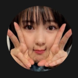 浜辺美波、1年ぶり「VOCE」表紙　背中露出ドレスも　インタビューでハタチの素顔に迫る