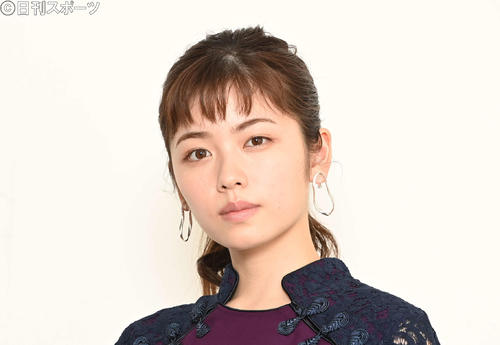 Sexy Zone中島健人が小芝風花を“あごギュイ” 『かのキレ』ポスタービジュアル&新キャスト解禁