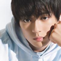 新田真剣佑、PCR陰性4度確認し渡米　作品への出演もすでに決定