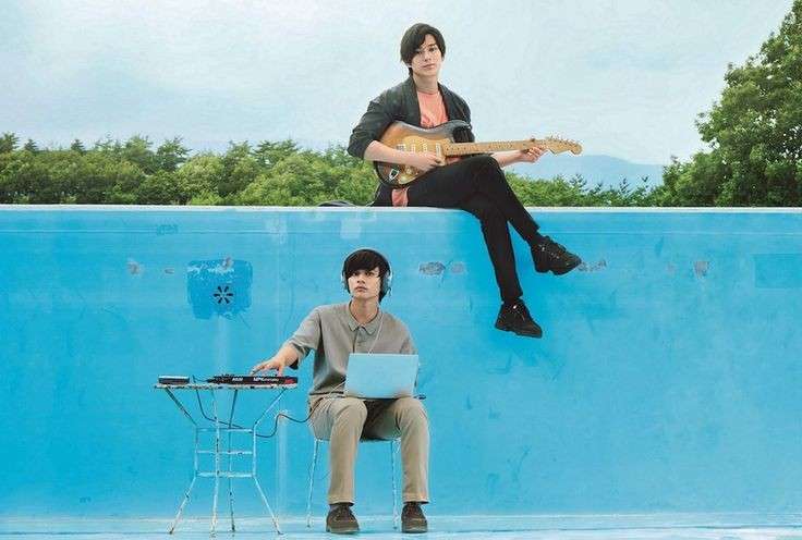 新田真剣佑、PCR陰性4度確認し渡米　作品への出演もすでに決定