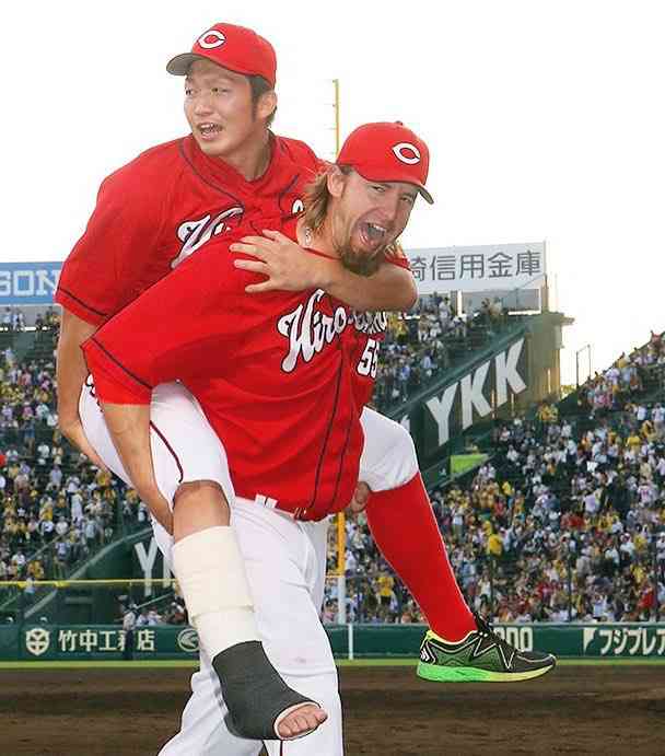 プロ野球のツーショット画像を貼ろう❗️