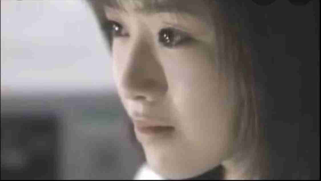 酒井法子が熱唱「碧いうさぎ2021」新たに情熱的ダンスとオリジナル手話