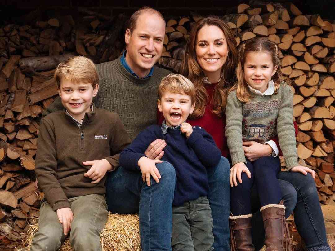 ヘンリー王子が英国に帰国　故ダイアナ妃像の除幕式にウィリアム王子と出席予定