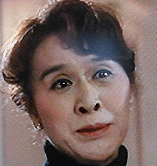 顔の全てのパーツが大きい人