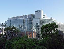 国内・海外、様々な企業の建物を貼るトピ♪