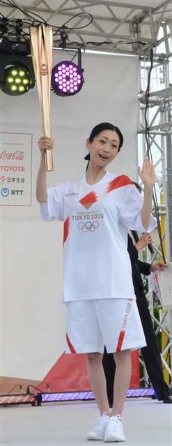壇蜜が激ヤセ？聖火ランナー姿に騒然　心配の声相次ぐも、実は…