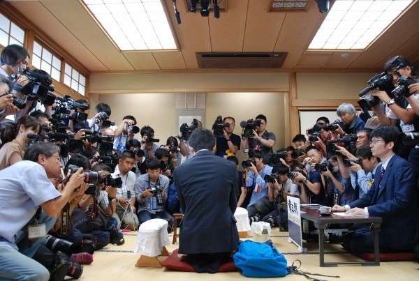 藤井聡太王位が注文で話題「ぴよりん」ってなんだ？公式Twitterも「大変嬉しいです」サイトは一時ダウン