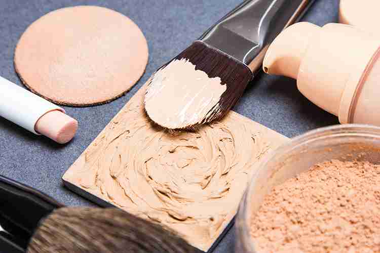 女性芸能人の脇はなぜ綺麗なのか?