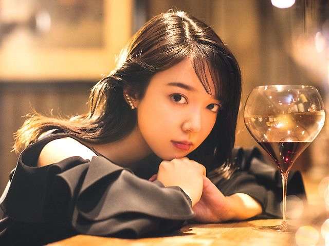 自己肯定感は低い、でもそのほうが成長できる――上白石萌音が抱え続ける「マイナスの焦り」