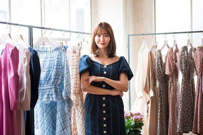 こじはる　新CMで360度カメラを初体験「コロナが終息したら旅行、お出かけに使いたい」