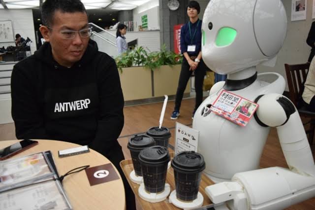 乙武氏 バイト面接立て続けに落ちた過去告白「この社会は体を自分で動かすことが前提」