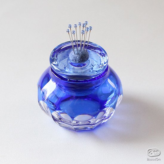 青いガラス小物が見たい！