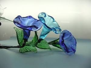 青いガラス小物が見たい！