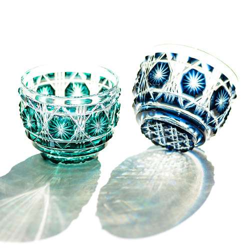 青いガラス小物が見たい！