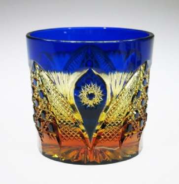 青いガラス小物が見たい！