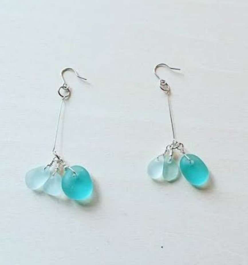 青いガラス小物が見たい！