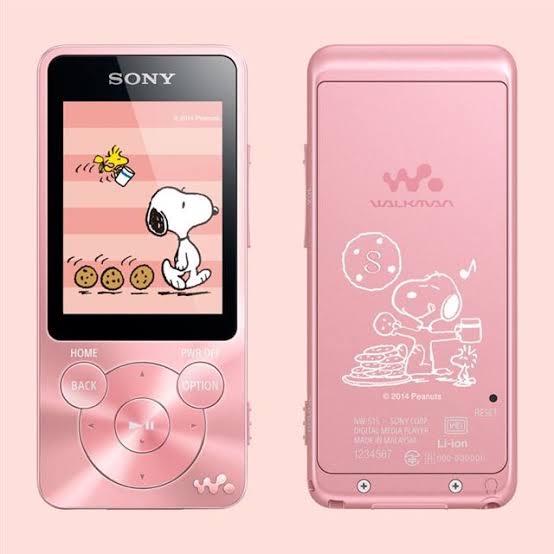 今もipodやwalkman等を使っている人!