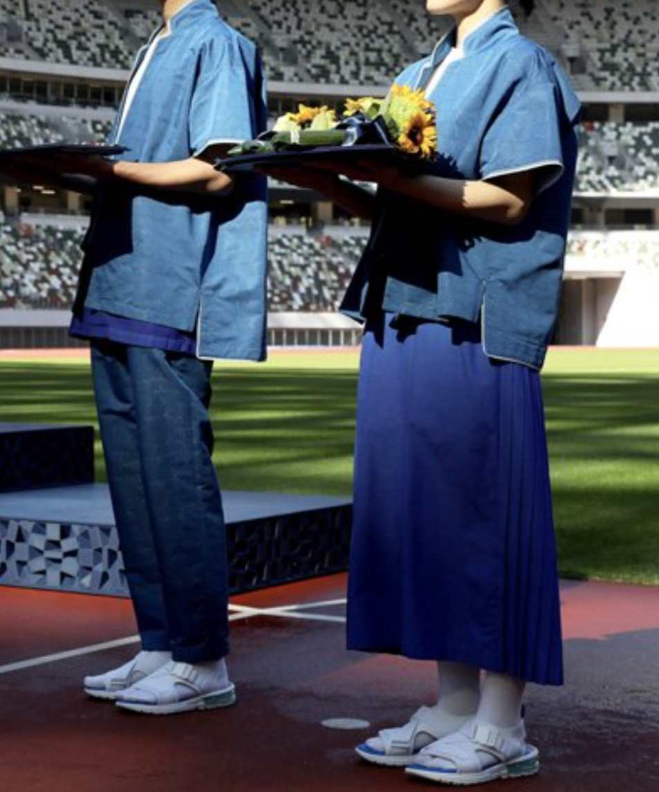 一番ダサい服を見せた人が優勝