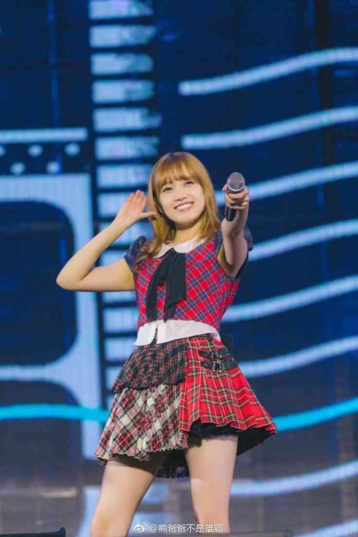 AKBグループの可愛い衣装!