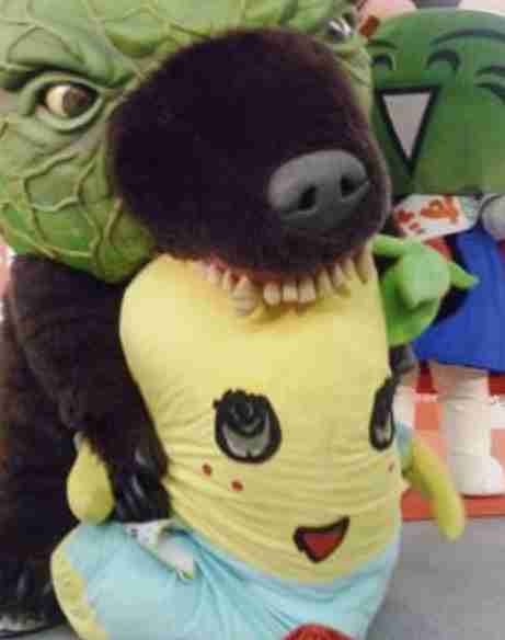 ゆるキャラの仲良しツーショット画像