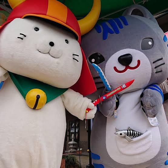 ゆるキャラの仲良しツーショット画像